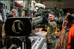 آمریکا تسلیحات سنگین را چگونه به اوکراین ارسال می‌کند؟