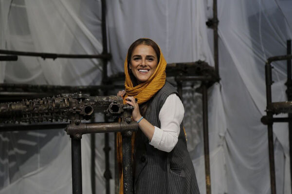 پرداختن به زندگی واقعی یک دوست با «باران اسیدی»؛ از هم غافل هستیم