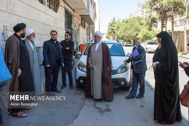 دلجویی جمعی از مدیران استان فارس از خانواده شهید خادم الصادق