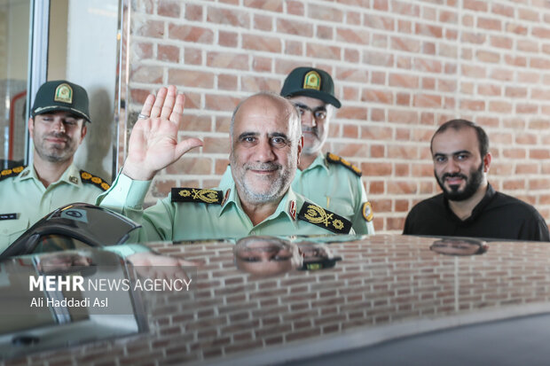  سردار حسین رحیمی فرمانده انتظامی تهران بزرگ در خبرگزاری مهر حضور دارد