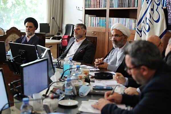 وزیر صمت پرداخت مابهالتفاوت گرانی کالاهای اساسی را پذیرفت وزیر صمت پرداخت مابهالتفاوت گرانی کالاهای اساسی را پذیرفت