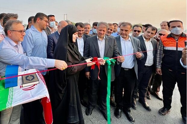پروژههای هفته دولت در بوشهر امیدبخش بود/ افتتاح و آغاز ۹۰۰ پروژه
