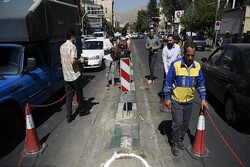 شهروندان تهرانی موانع سد معبر را  به ۱۳۷ اطلاع دهند