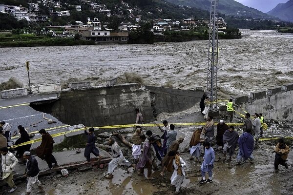 سیل مرگبار پاکستان بیش از ۱۰میلیارد دلار خسارت وارد کرده است