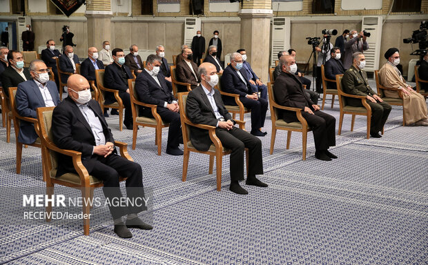 دیدار رئیس‌جمهور و اعضای هیئت دولت با رهبر معظم انقلاب