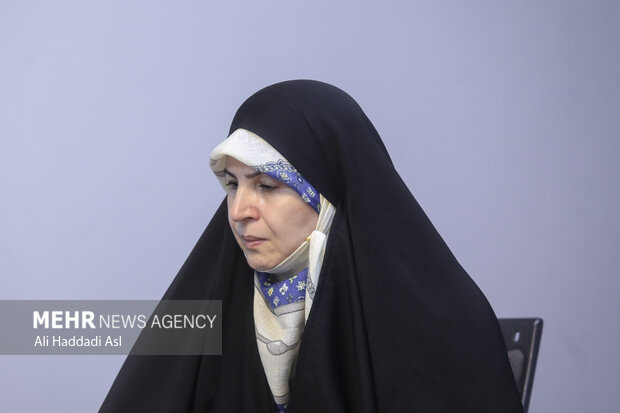 جدال تاریخ و ادبیات ونفی خلق در نویسندگی روایت جنگ رامخدوش میکند