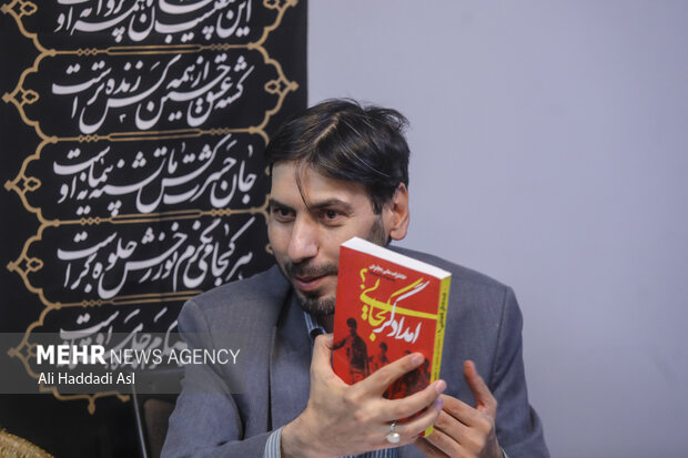 جدال تاریخ و ادبیات ونفی خلق در نویسندگی روایت جنگ رامخدوش میکند