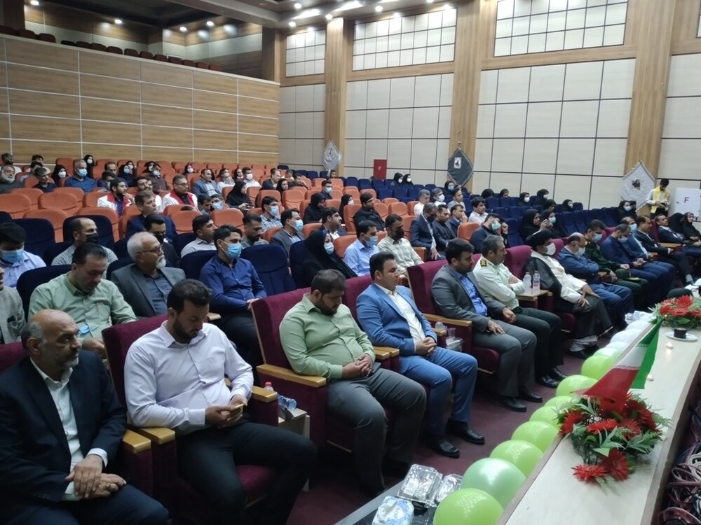 کارخانه فولاد از پروژههای شاخص هفته دولت در گناوه بود