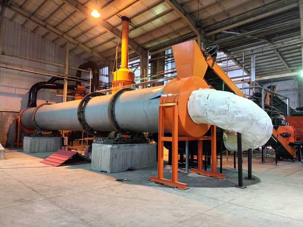 شیرابه زباله سوز تایر کامیونها را ذوب میکند/ صید سرطان از دریا