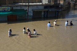 ارتفاع عدد قتلى الفيضانات في باكستان إلى 1162 شخصاً