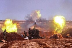 Syrian Army pounds terrorists positions in Hama, Idlib