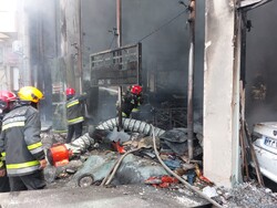 آتش‌سوزی مغازه در اصفهان ۳ مصدوم داشت