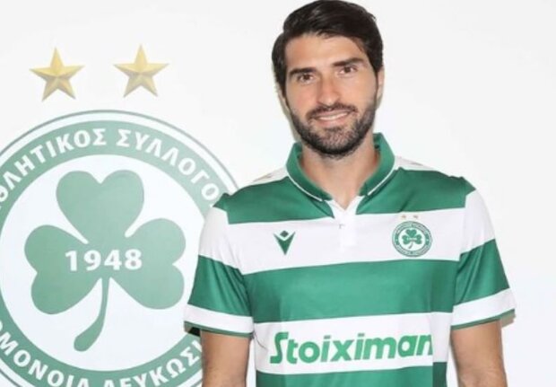 تصاویری از پیوستن مهاجم ایران به باشگاه اومونیا قبرس