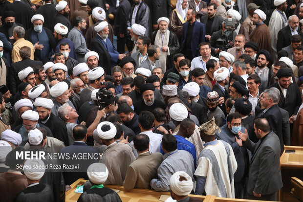 مراسم افتتاحیه هفتمین اجلاس مجمع عمومی مجمع جهانی اهل بیت (ع) صبح امروز پنجشنبه ۱۰ شهریور ماه ۱۴۰۱ با حضور حجت الاسلام والمسلمین سید ابراهیم رئیسی، رئیس جمهور و با حضور میهمانانی از داخل و خارج از کشور در سالن اجلاس سران تهران برگزار شد