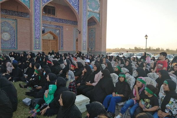 توجه خانوادهها به واجبات دینی عامل موثر در تربیت نسل حسینی