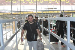وضعیت تردد در گیت های گذرنامه پایانه مرزی مهران