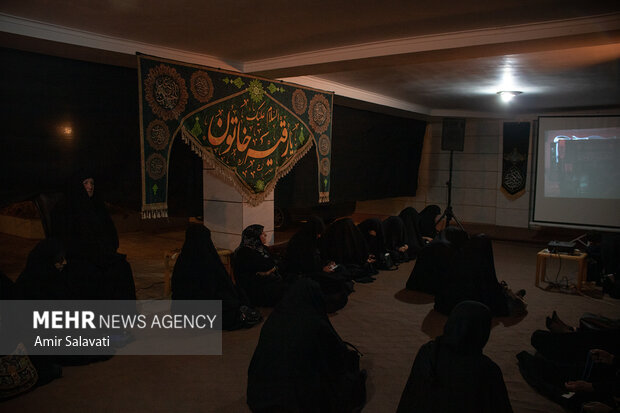 بساط روضه محرم در دیار آذریها پهن شد/«شاه حسین گویان» رسمی دیرین
