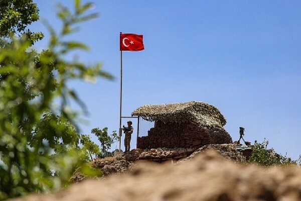 حمله توپخانه ای ترکیه به دهوک/ انهدام مخفیگاه داعشی ها در کرکوک