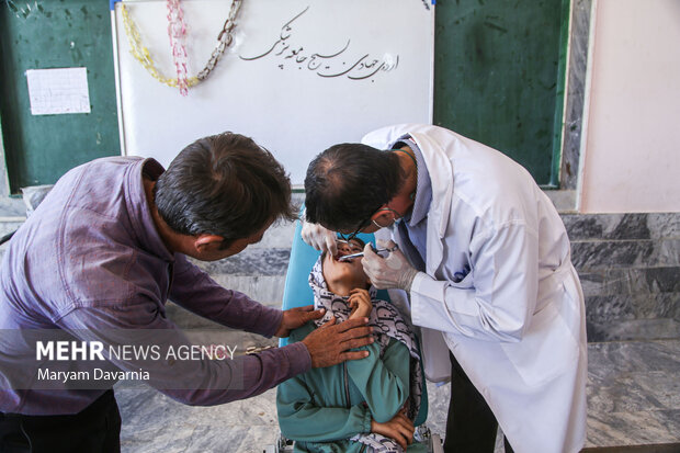پزشکان جهادی در بین عشایرنشینان ۴ شهر اصفهان حضور یافتند