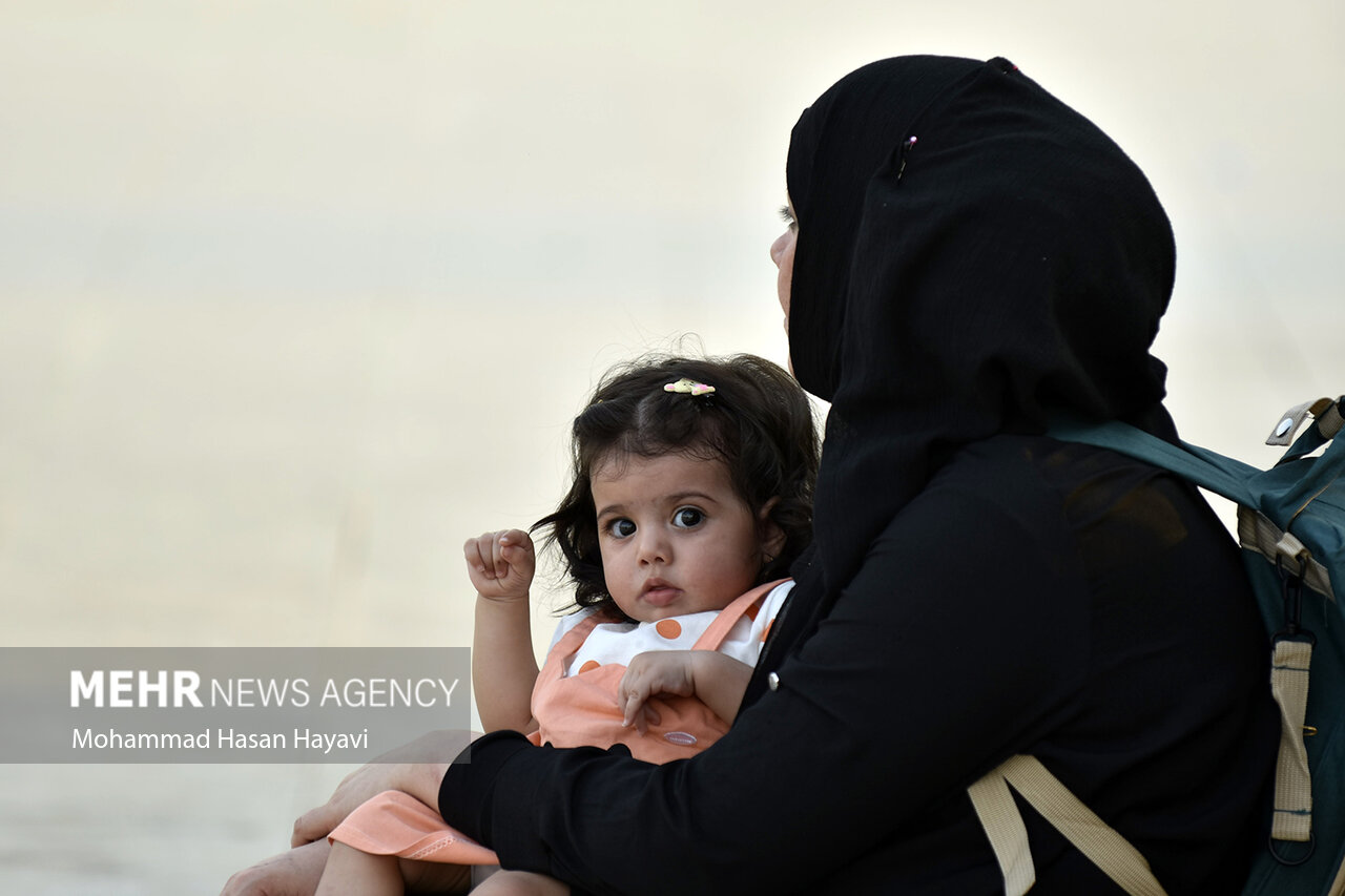 تردد زائران از خسروی تا مهران/ موکبهای اربعین برپا شد