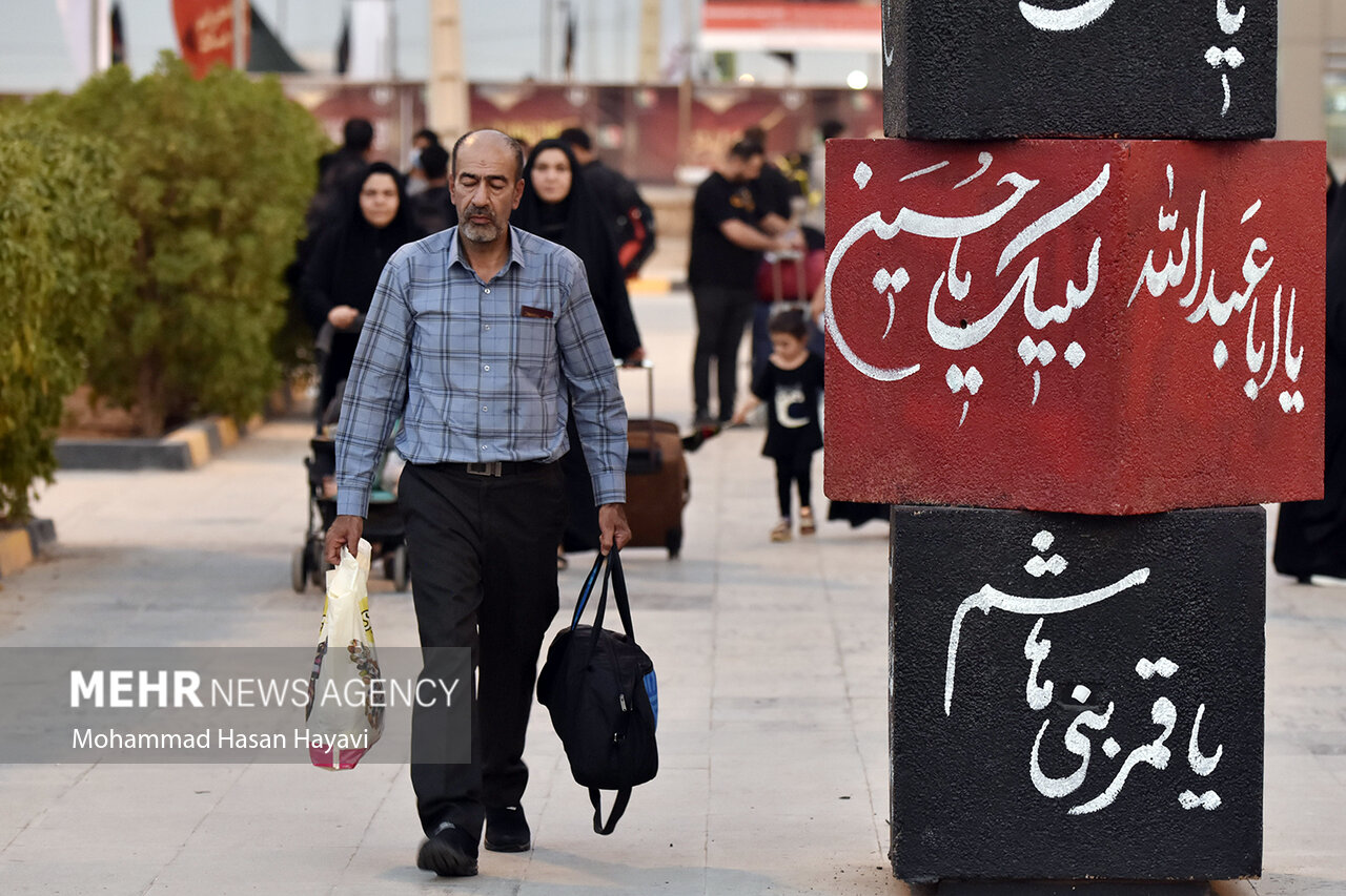 تردد زائران از خسروی تا مهران/ موکبهای اربعین برپا شد