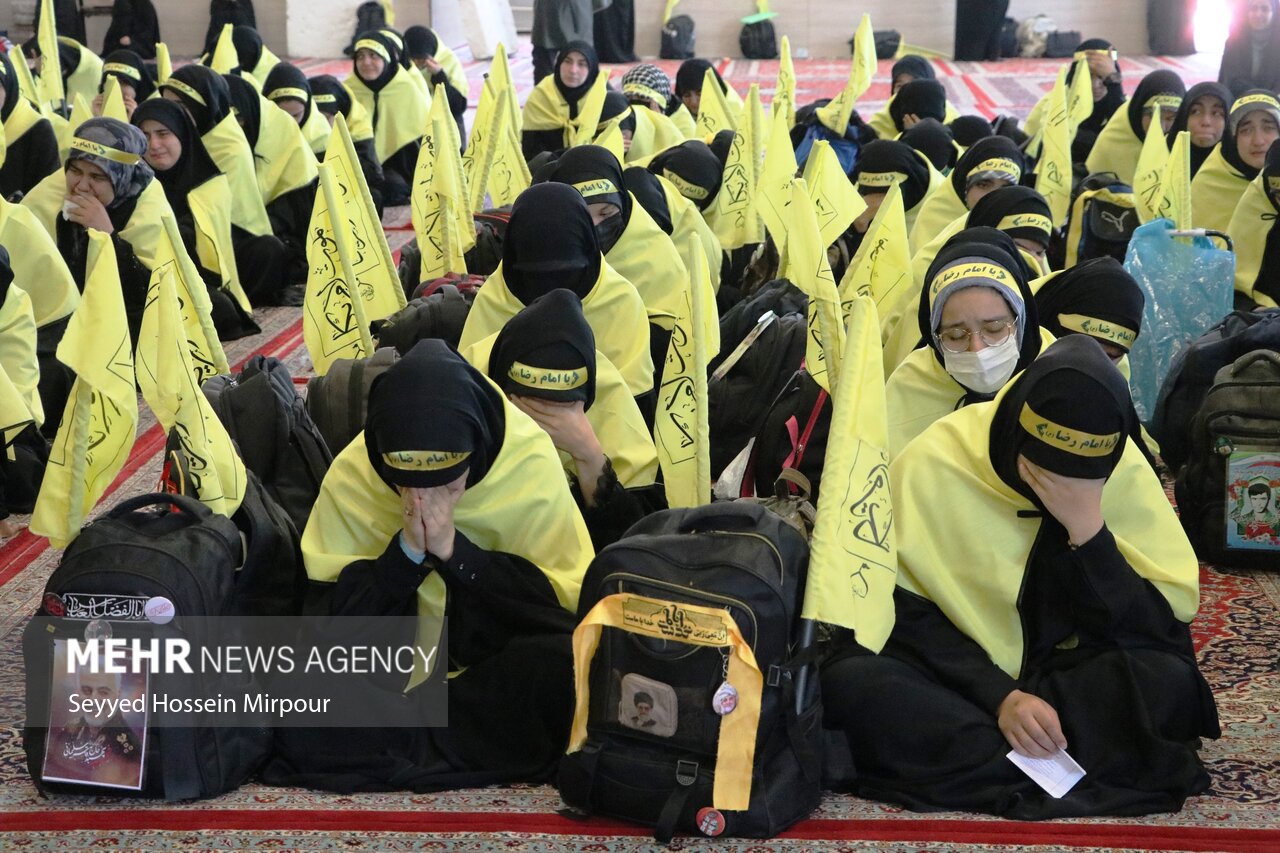 اعزام ۷۷ دانش‌آموز اردبیل تحت حمایت به اردوی مشهد مقدس
