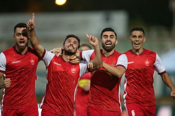 برد پرسپولیس با تولد دوباره صادقی / صدر جدول با هوادار سرخ ماند!
