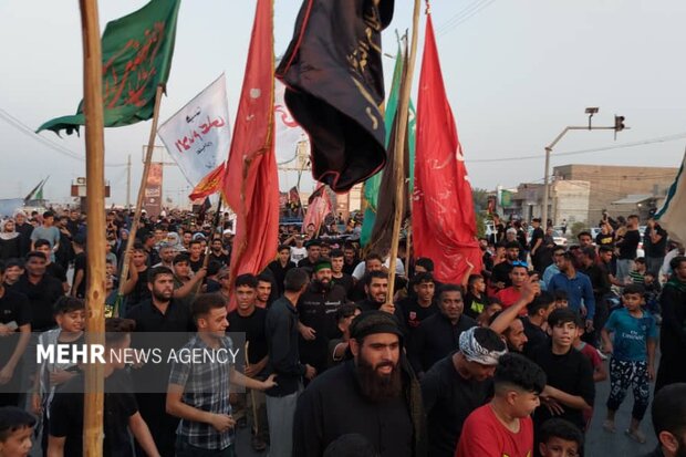 بزرگترین کاروان اربعین اهواز پیاده راهی کربلا شد 