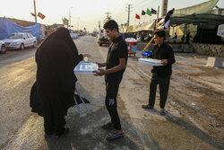 خوزستان اربعین حسینی کے موکبوں کا مرکز بن گیا؛ 150بڑے موکب خدمات فراہم کرنے میں مشغول
