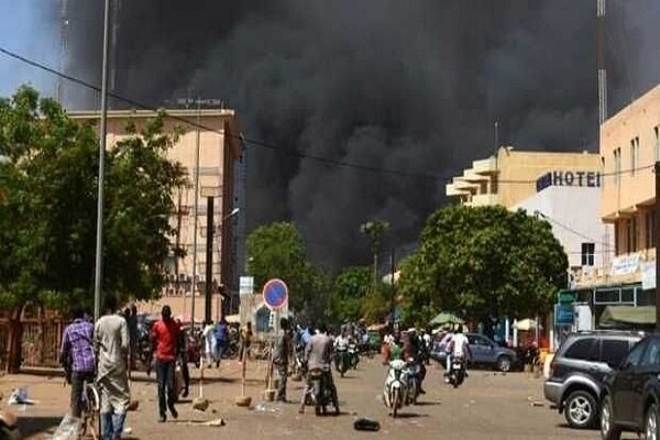 35 civilians killed in convoy blast in Burkina Faso
