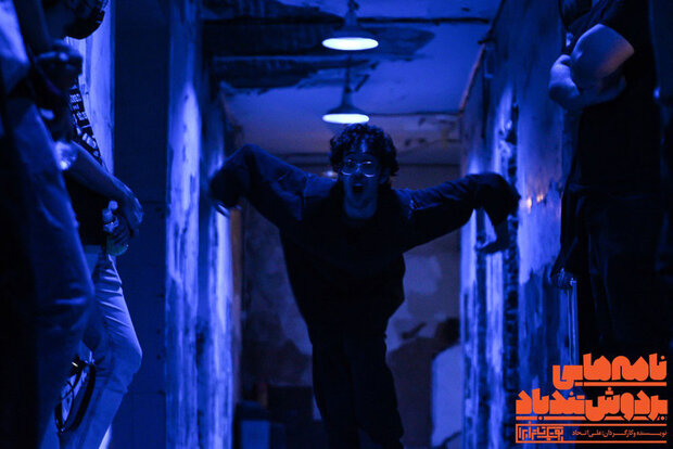 «نامههایی بر دوش باد» درباره کنش نوشتن است/ نمایشی با چهار راوی