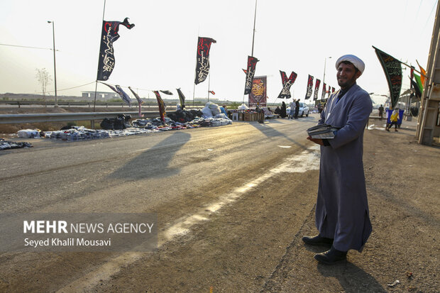 آماده سازی راههای خوزستان برای اربعین / نصب مه پاش برای زائران
