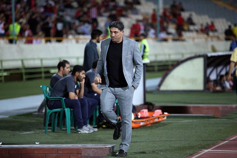 سقوط فولاد برای فوتبال ایران فاجعه بود/ نداشتن VAR خجالت دارد