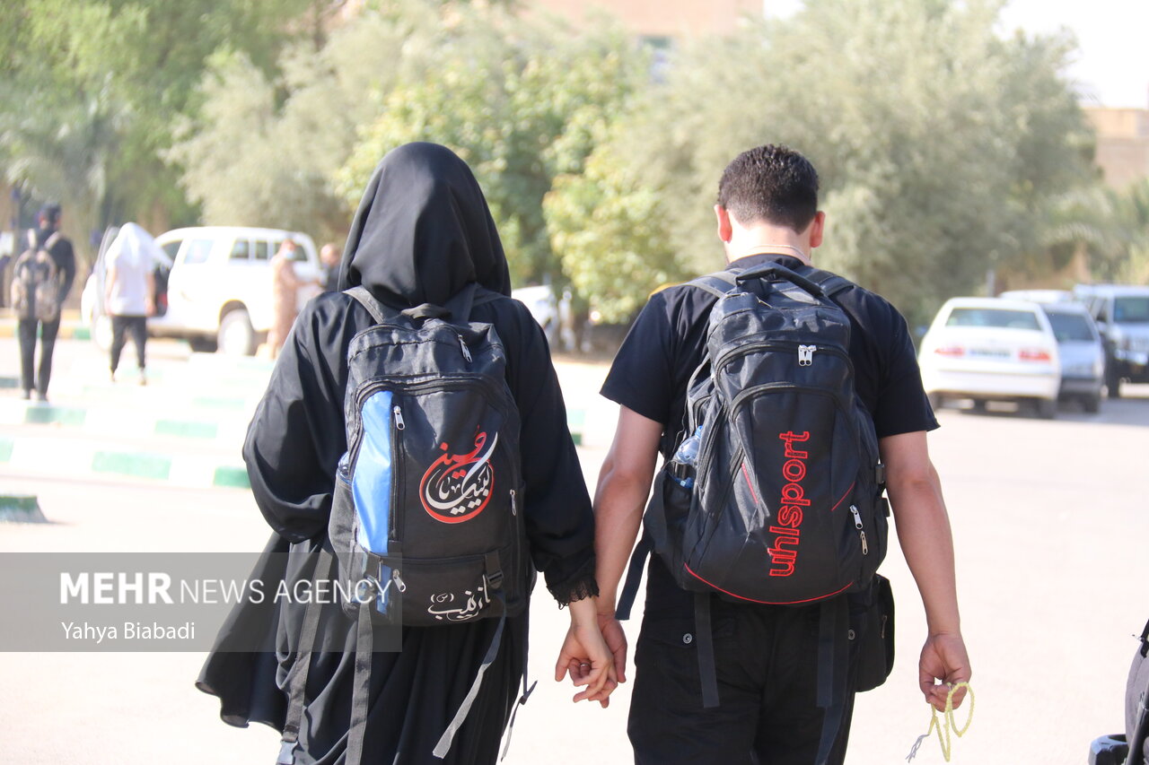 نصف پارکینگهای مهران و شلمچه پُر شد/محدودیتهای ترافیکی اربعین