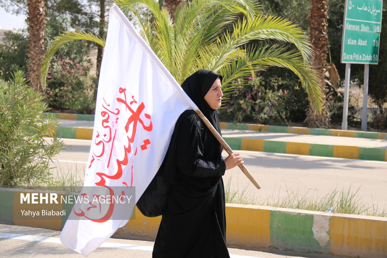 نصف پارکینگهای مهران و شلمچه پُر شد/محدودیتهای ترافیکی اربعین