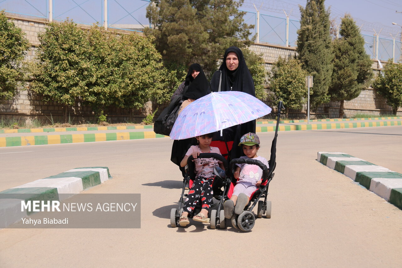 نصف پارکینگهای مهران و شلمچه پُر شد/محدودیتهای ترافیکی اربعین