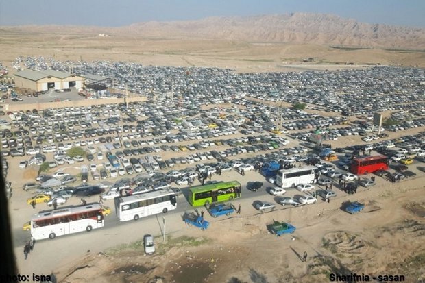 نصف پارکینگهای مهران و شلمچه پُر شد/محدودیتهای ترافیکی اربعین