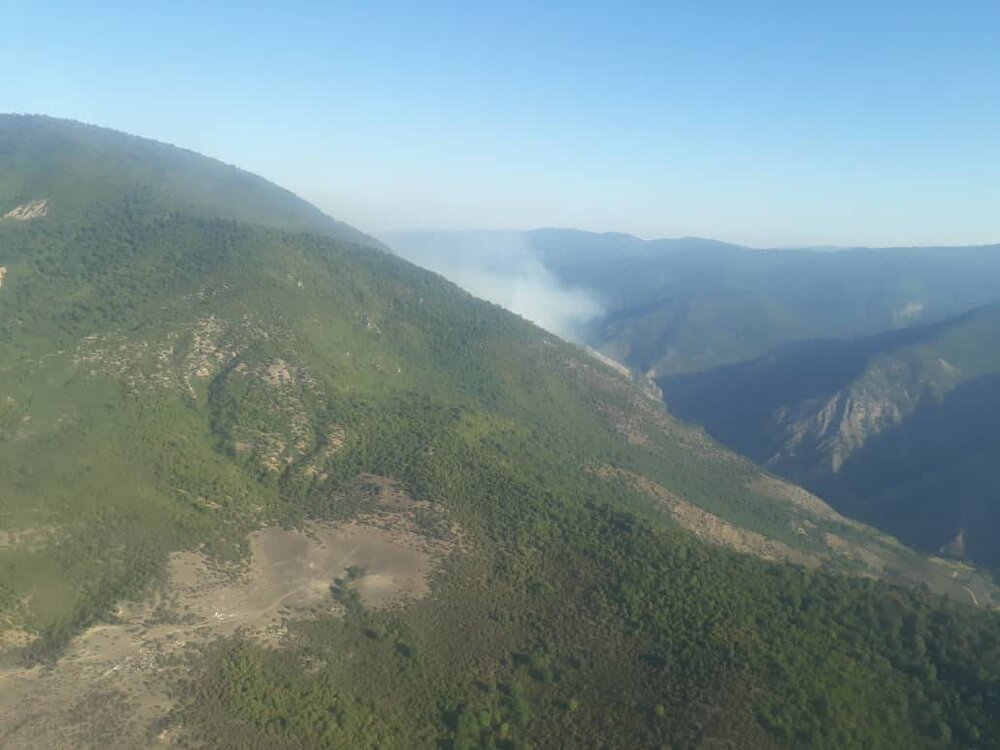 وقوع آتش سوزی‌های عمدی در جنگل گالیکش/ماموران عازم منطقه هستند