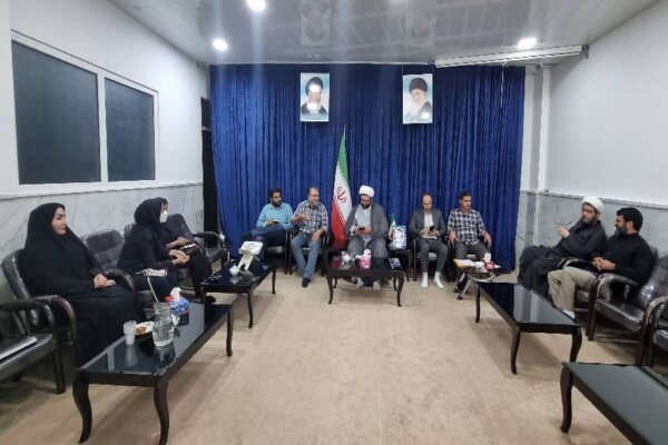 ارسال ۳۰۰ اثر به دبیرخانه پانزدهمین کنگره ملی شعر عاشورایی قروه ارسال ۳۰۰ اثر به دبیرخانه پانزدهمین کنگره ملی شعر عاشورایی قروه