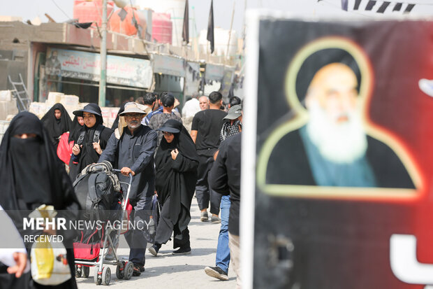 Arbaeen pilgrimage trekking