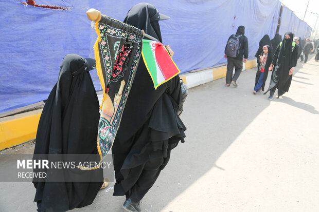 Arbaeen pilgrimage trekking