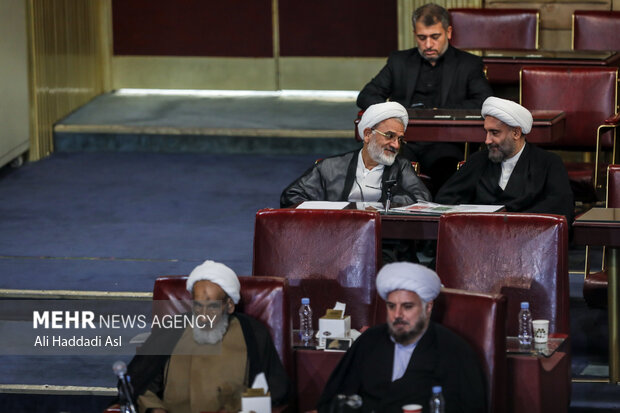 مراسم اختتامیه دهمین اجلاسیه مجلس خبرگان رهبری به ریاست آیت الله احمد جنتی عصر روز چهارشنبه ۱۶ شهریور ۱۴۰۱ در محل ساختمان قدیم مجلس شورای اسلامی برگزار شد.