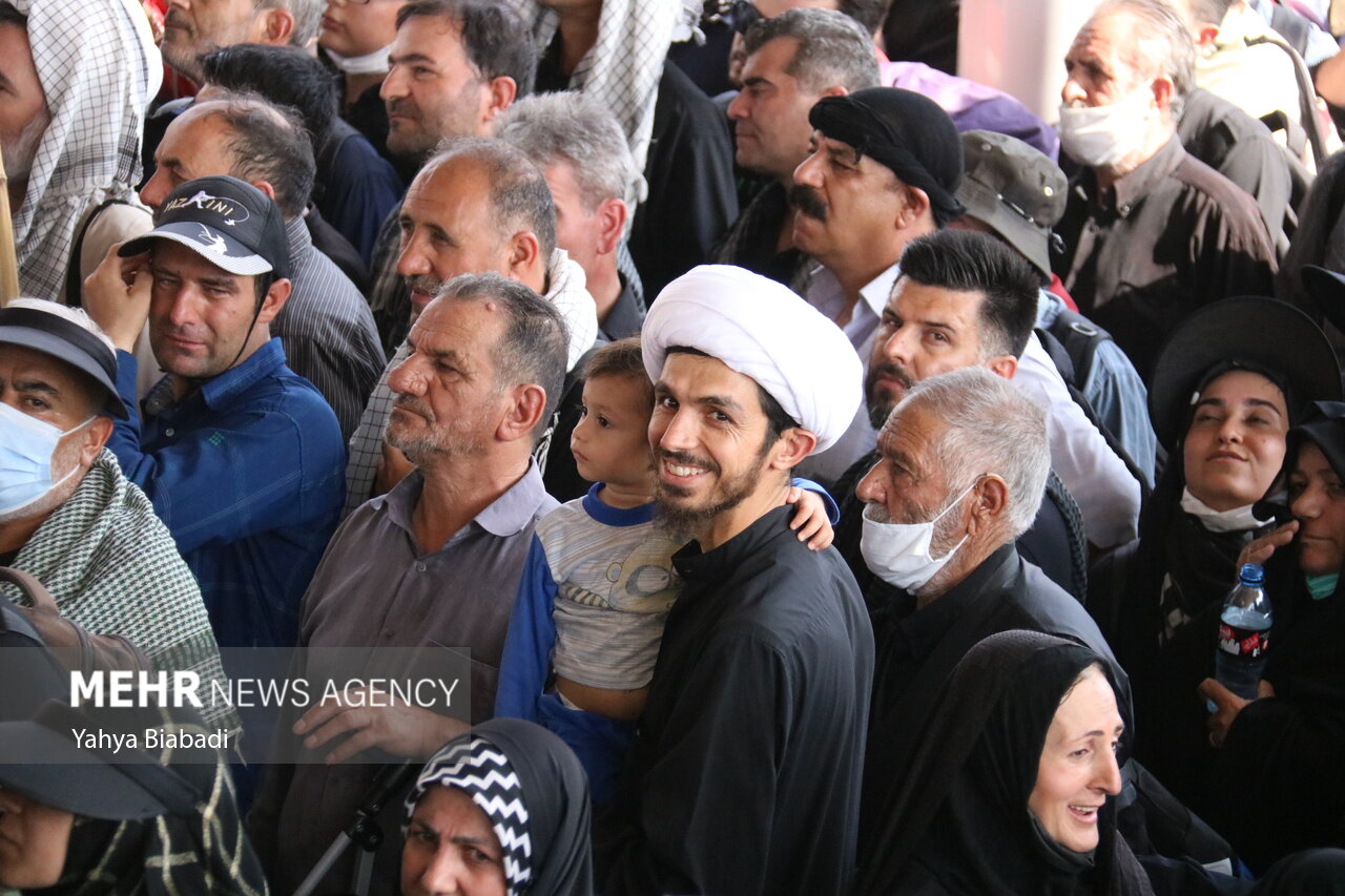 ازدحام در مهران؛ خسروی مملو از زائران/ مخبر و وحیدی در مناطق مرزی