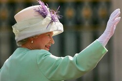 أطباء الملكة إليزابيث الثانية يعربون عن قلقهم بشأن صحتها