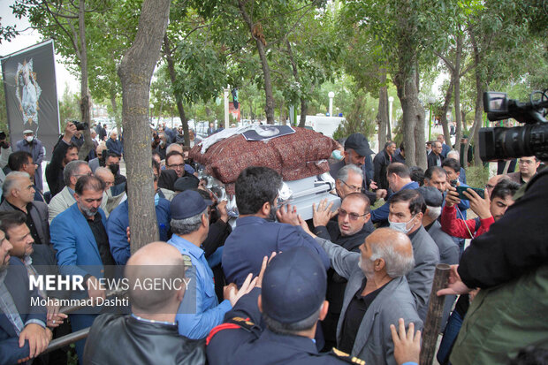 وداع با شکوه <a href='https://sayeb.ir/tag/%d8%a7%d8%b1%d8%af%d8%a8%db%8c%d9%84'></div>اردبیل</a>یها با <a href='https://sayeb.ir/tag/%db%8c%d9%88%d8%b3%d9%81-%d9%85%d8%b9%d9%85%d8%a7%d8%b1%db%8c'>یوسف معماری</a>