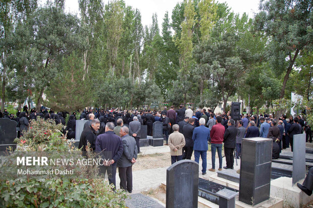وداع با شکوه <a href='https://sayeb.ir/tag/%d8%a7%d8%b1%d8%af%d8%a8%db%8c%d9%84'></div>اردبیل</a>یها با <a href='https://sayeb.ir/tag/%db%8c%d9%88%d8%b3%d9%81-%d9%85%d8%b9%d9%85%d8%a7%d8%b1%db%8c'>یوسف معماری</a>
