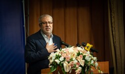 وزیر نفت برای بررسی میدانی شبکه گاز شمال شرق کشور به مشهد سفر کرد