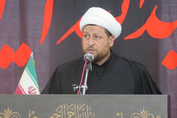  تکیه بر الگوهای فرهنگی شیعی راز ماندگاری نظام اسلامی است 