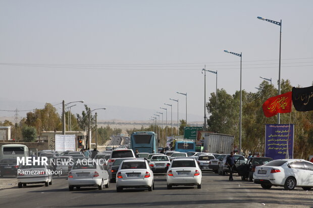 تردد در مسیر بازگشت زائرین پرحجم و روان است