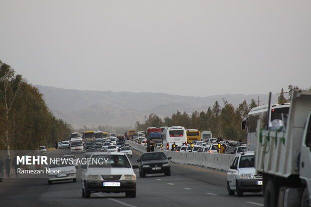 ترافیک سنگین در آزادراه کرج - قزوین و محور شهریار - تهران